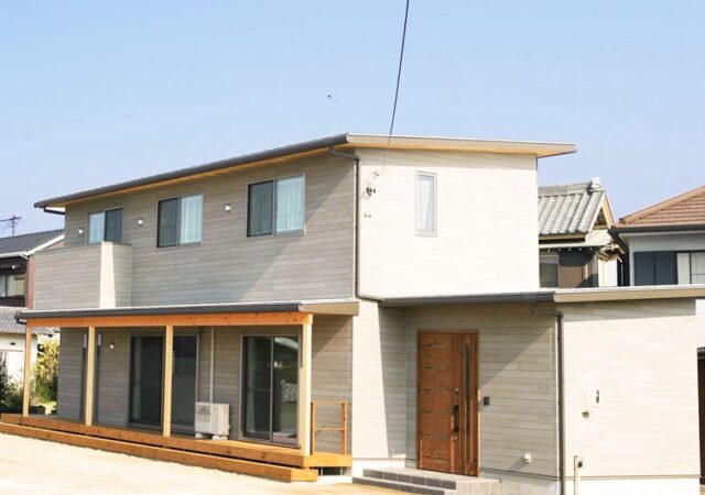 【吉良町】屋根付きウッドデッキがカッコいいおウチ