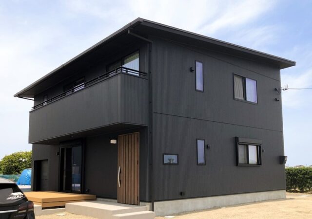 【西尾市】ガレージ土間収納と解放感いっぱいの吹抜けリビングのおウチ