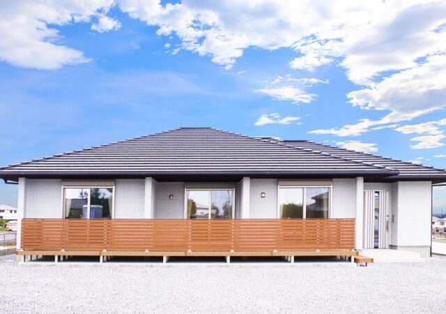 【一色町】ＬＤＫとタタミスペースが特徴の平屋のおウチ